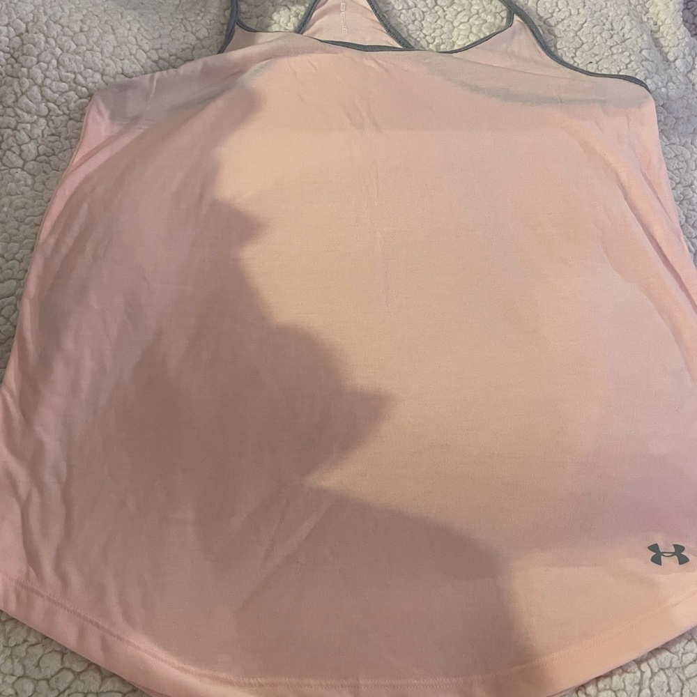 Workout tank. Size tag cut off.